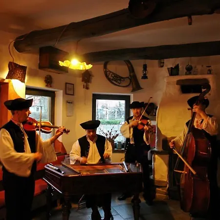 Gasthof Za Mlynom Bešeňová